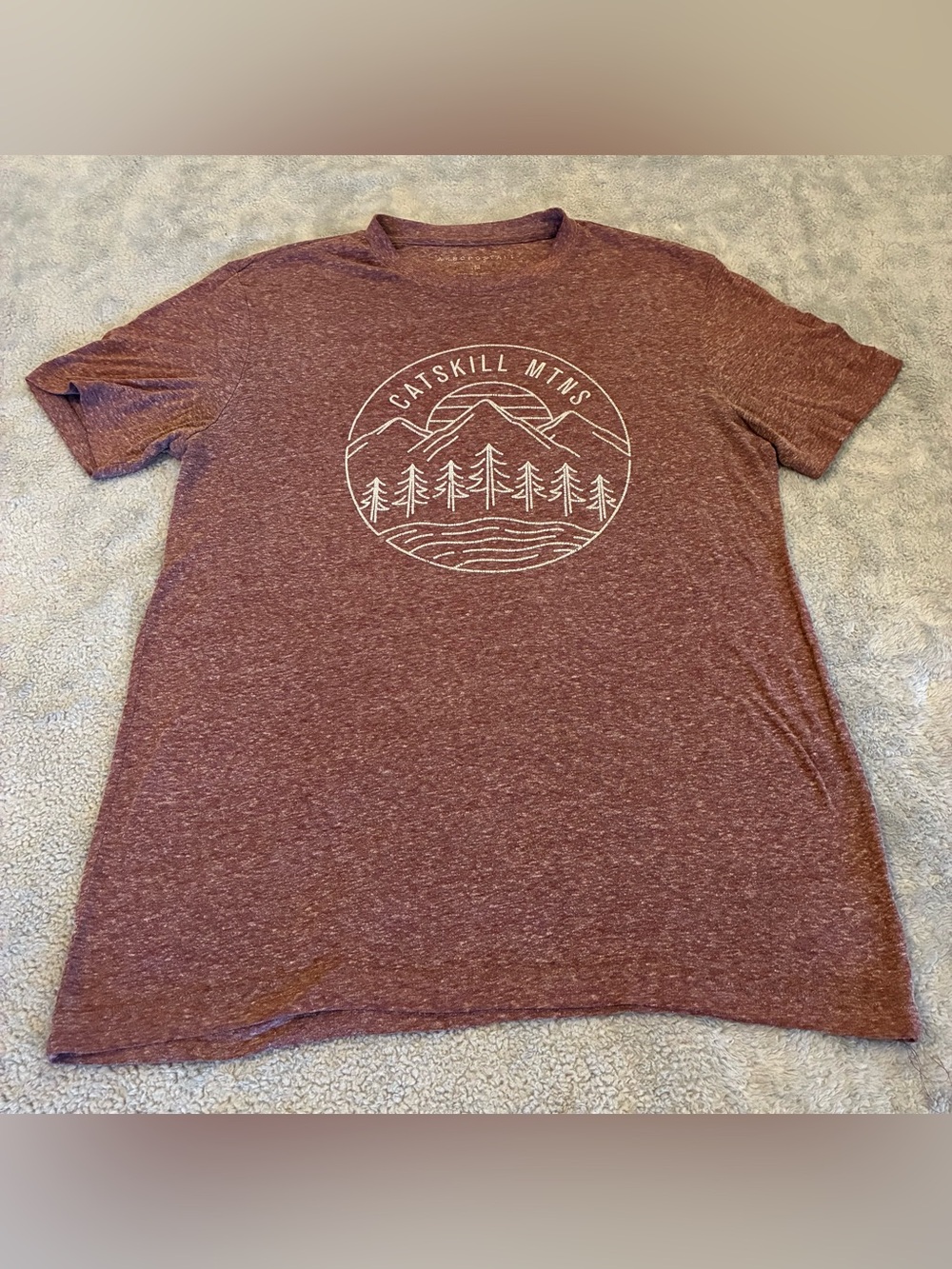 Women’s Aeropostale Heather Maroon Short Sleeve Graphic Tee Size Medium